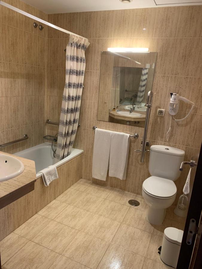 Hotel Barreiro Leira エクステリア 写真