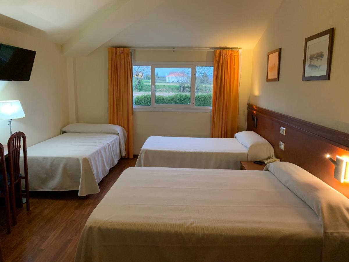 Hotel Barreiro Leira エクステリア 写真