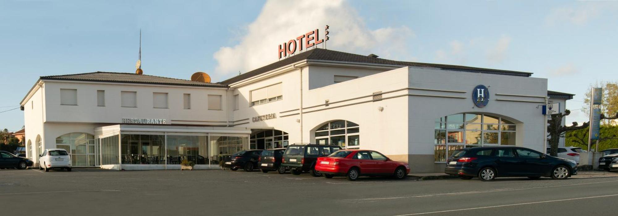 Hotel Barreiro Leira エクステリア 写真