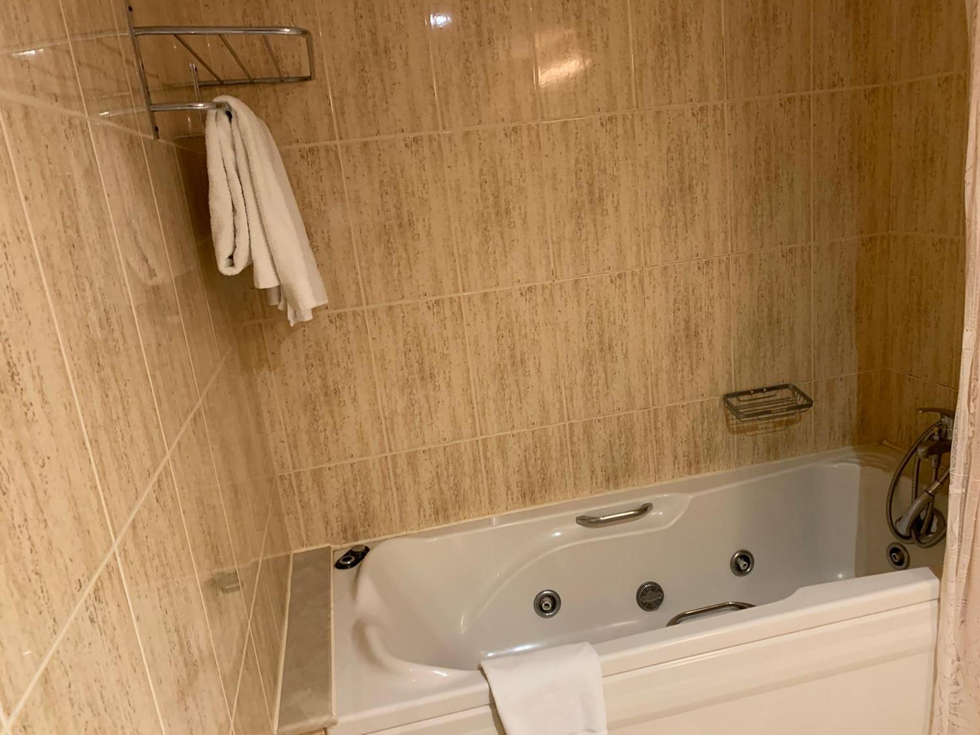Hotel Barreiro Leira エクステリア 写真