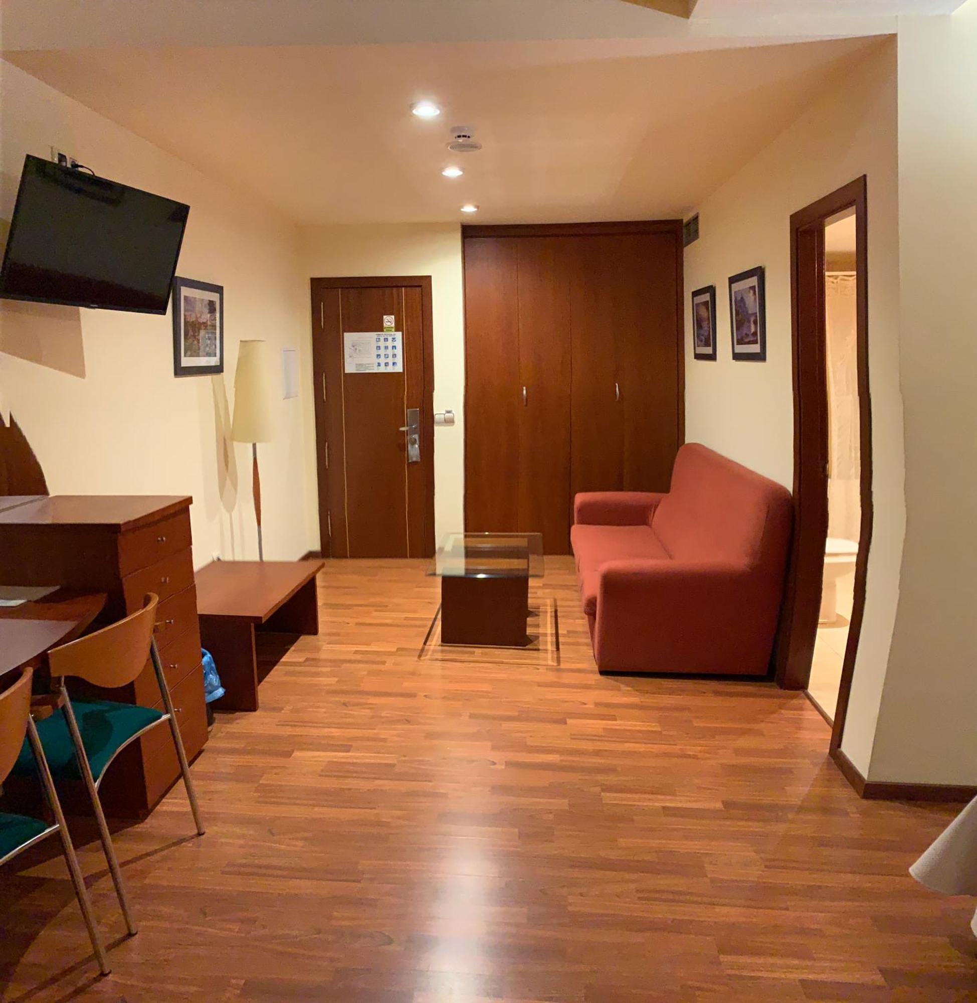 Hotel Barreiro Leira エクステリア 写真
