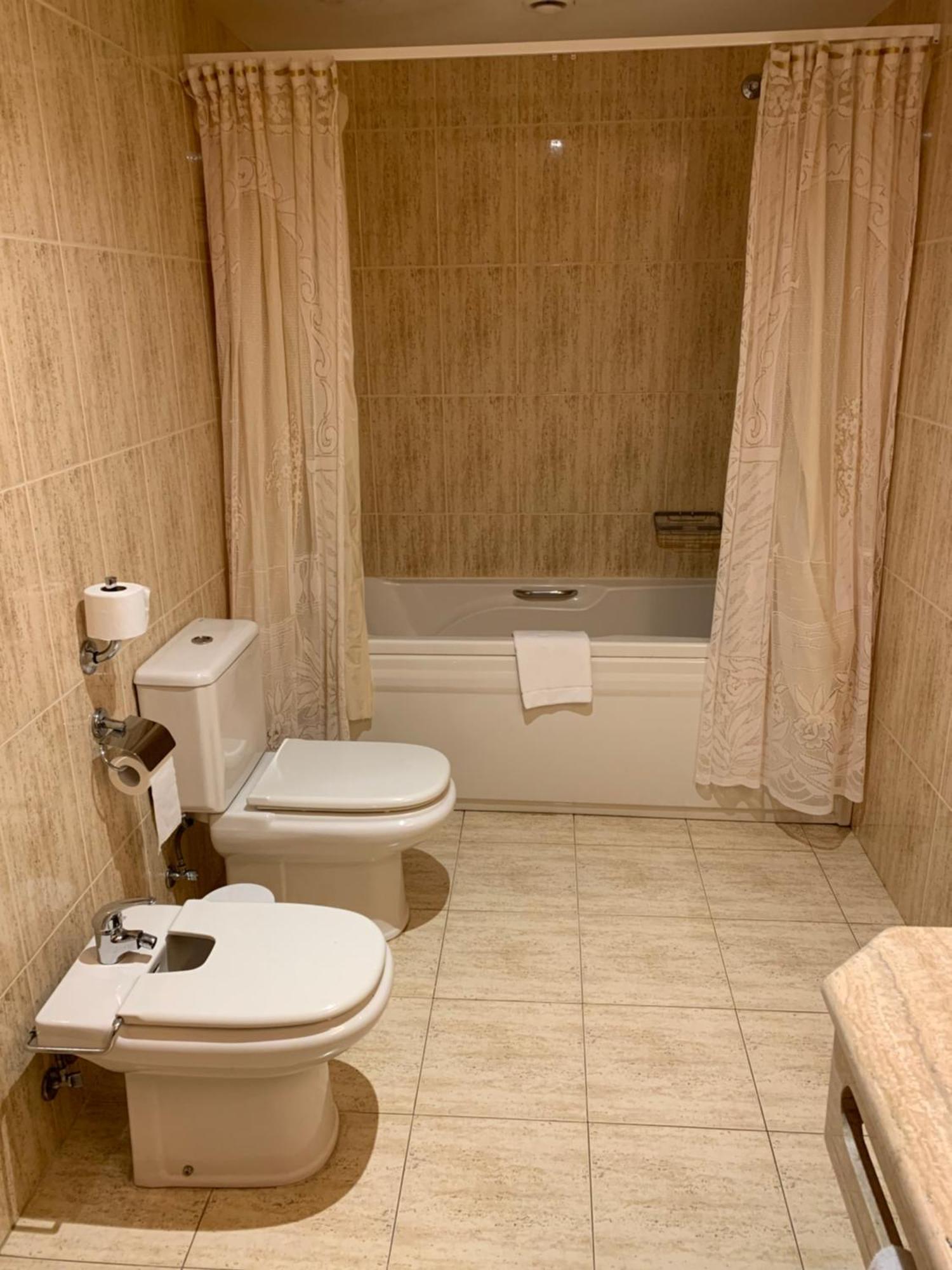 Hotel Barreiro Leira エクステリア 写真